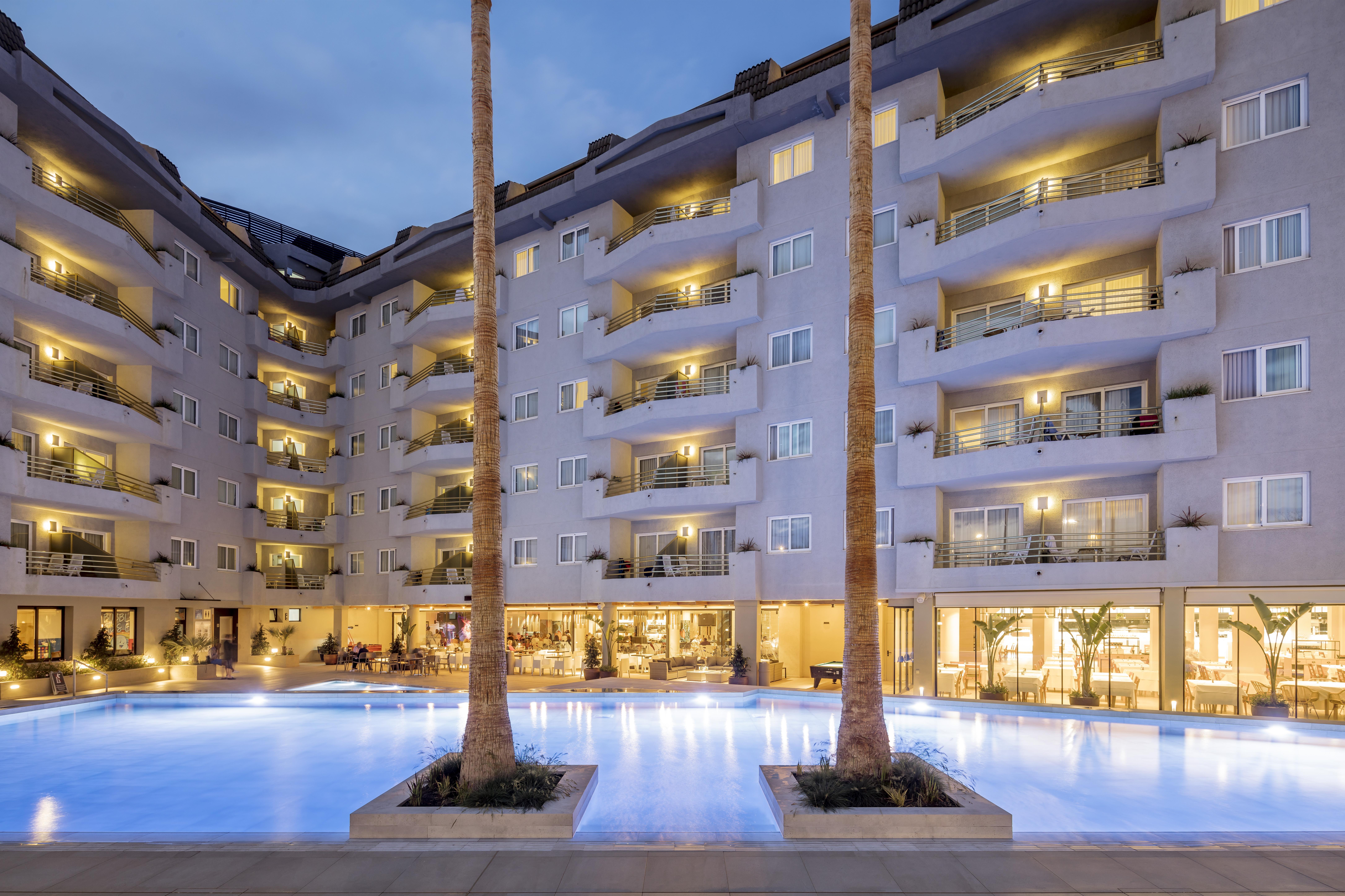 Aqua Hotel The Breeze (Adults Only +18) All Inclusive Санта-Сусанна Экстерьер фото