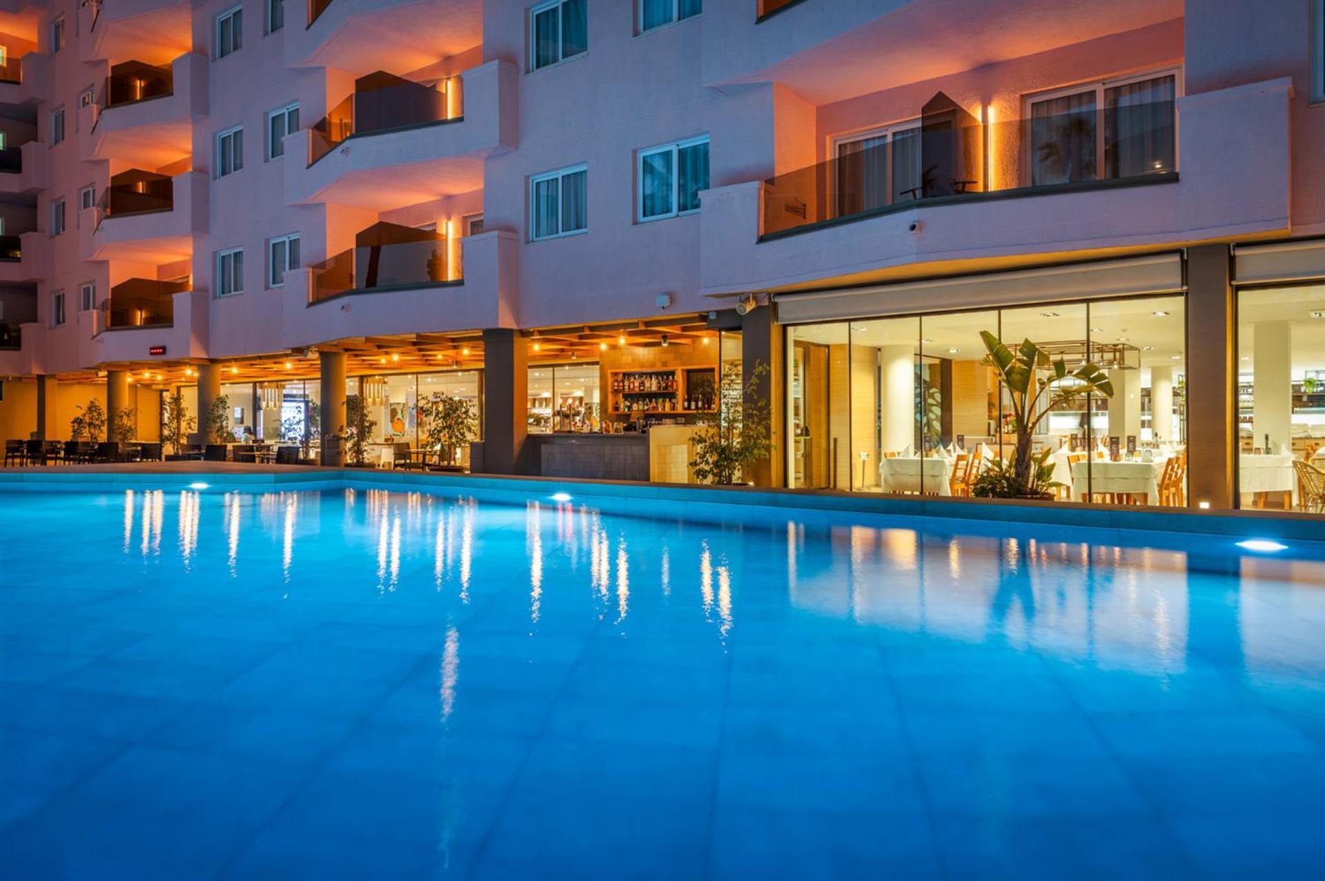 Aqua Hotel The Breeze (Adults Only +18) All Inclusive Санта-Сусанна Экстерьер фото